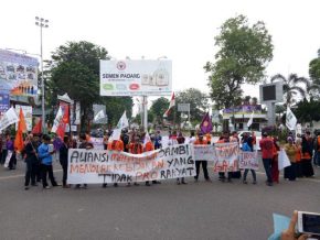 Permalink ke Aliansi Mahasiswa Jambi Tuntut Kebijakan Pemerintahan Jokowi-JK