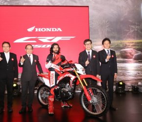 Permalink ke AHM Luncurkan Motor On-Off Sport Sejati All New Honda CRF150L