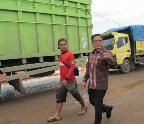 Permalink ke Angkot-Angkutan ONLINE Mulai Bertengkar, H. Bakri Pertegas Pemerintah Segera Sosialisasikan Permenhub