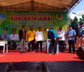 Permalink ke Ketua dan Pengurus KONI Dilantik, Walikota Fasha Minta Kota Jambi Pertahankan Juara Umum