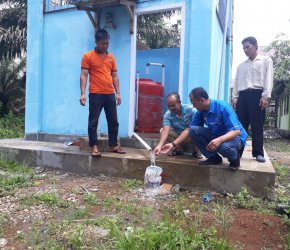 Permalink ke Dihadapan Tim Rumah Aspirasi H. Bakri, Warga Desa Pandan Makmur Bilang Air Pamsimas Seperti Air Kemasan