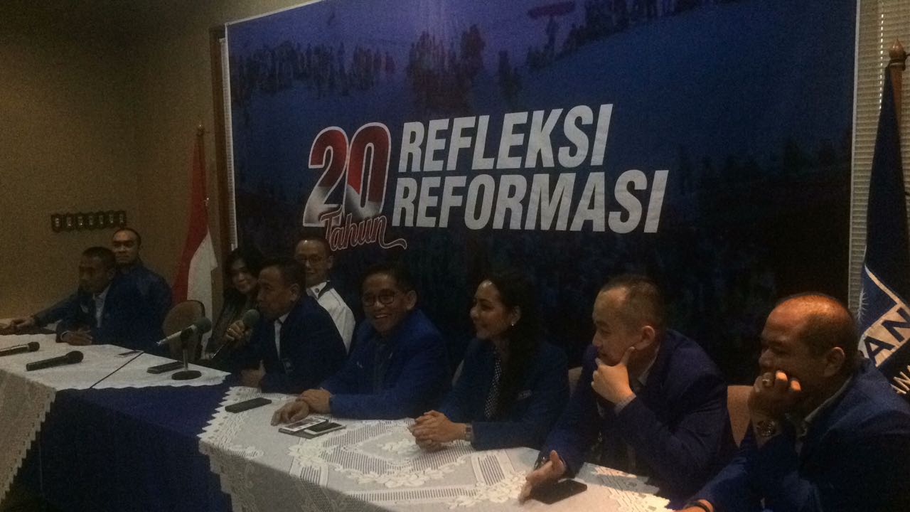 Permalink ke Fraksi PAN DPR RI Gelar Refleksi 20 Tahun Reformasi, H. Bakri Ditunjuk Jadi Ketua Pelaksana