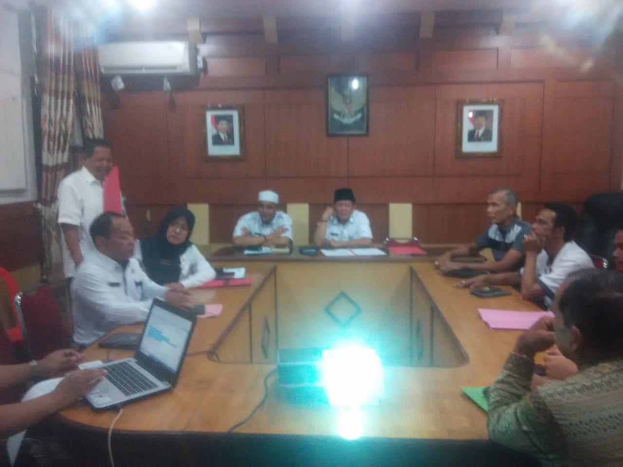Permalink ke Kelompok Tani Teluk Jaya Mangkir, Rapat Bubar Tanpa Solusi