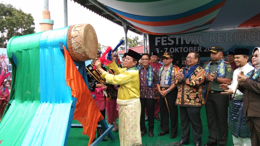 Permalink ke Festival Kerinci ke XVII Dibuka Langsung Plt Gubernur Jambi Fachrori Umar