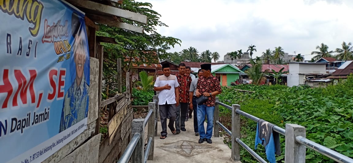 Permalink ke Croscek Program Kotaku di Rajawali, Warga Lapor H. Bakri Soal Banjir