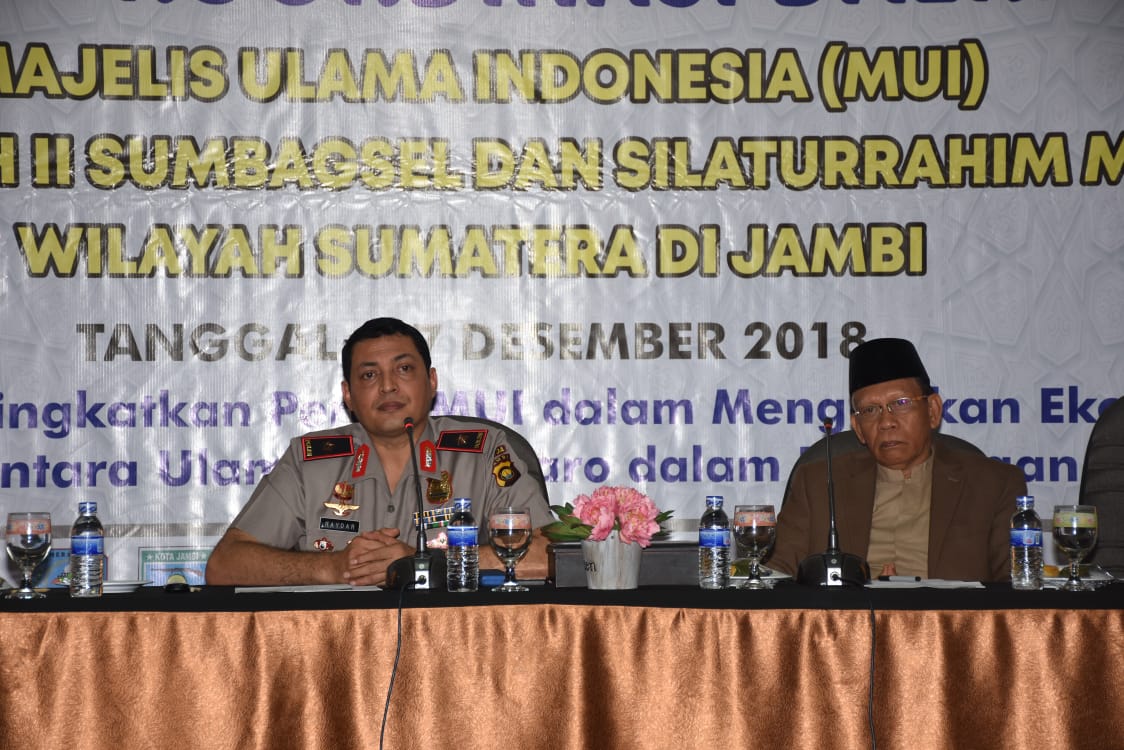 Permalink ke Wakapolda Jambi Narasumber Rakorda MUI Wilayah II se-Sumbagsel dan Silaturahim MUI Wilayah I se-Sumatera