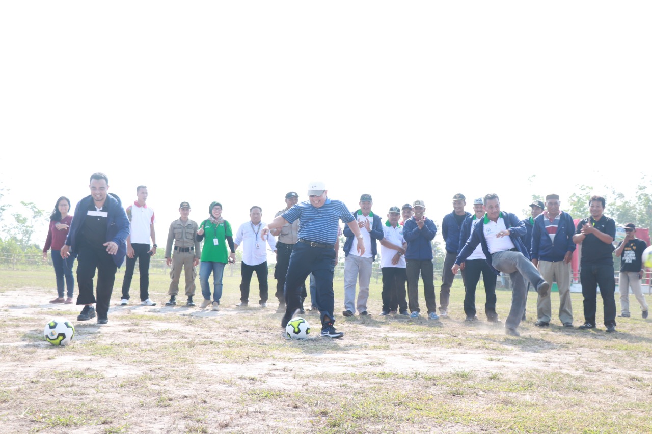 Permalink ke Bupati Safrial Buka Liga Desa Nusantara 2019 Seri Kabupaten Tanjabbar