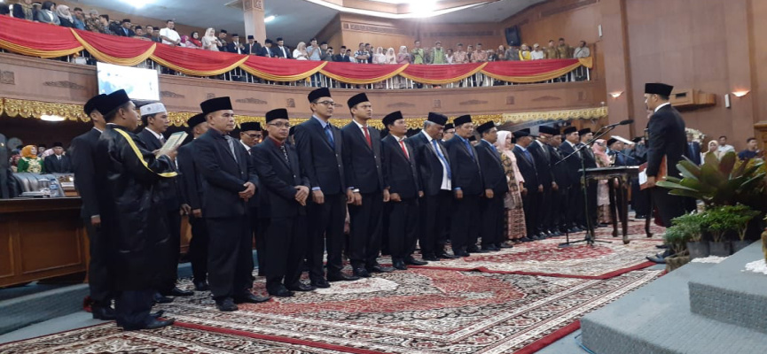 Permalink ke Sukses, 35 Anggota DPRD Muaro Jambi Dilantik
