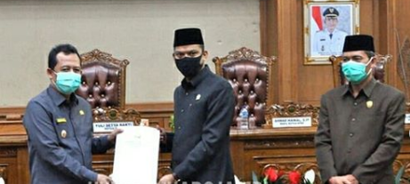 Permalink ke Wabup Bambang Bayu SusenoHadiri Rapat Kerja DPRD Muaro Jambi dalam Rangka Penyampaian Pandangan Umum Fraksi Dewan Terhadap Ranperda Pertanggungjawaban APBD Kabupaten Muaro Jambi TA 2019
