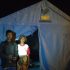 Permalink ke Rumah Terendam Banjir, Warga Ini Bergilir Dengan Anaknya Menjaga Harta Benda