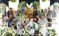 Permalink ke Pesta Pernikahan Agung dan Siti Pertemukan Keluarga Besar HM