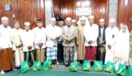 Permalink ke Bupati Anwar Sadat Serahkan Bantuan ke Masjid Baitul Makmur Saat Safari Subuh    