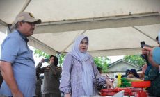 Permalink ke Jelang Ramadan, Bupati UAS dan Ketua TP PKK Hj. Fadhilah Sadat Inisiasi Pasar Murah