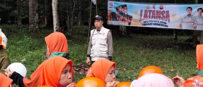 Sekretaris DPW PKS Jambi Hadiri Latansa DPD PKS Kota Jambi di Hutan Kota