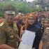 Permalink ke Wali Kota Jambi Serahkan SK CPNS di TPA Talang Gulo